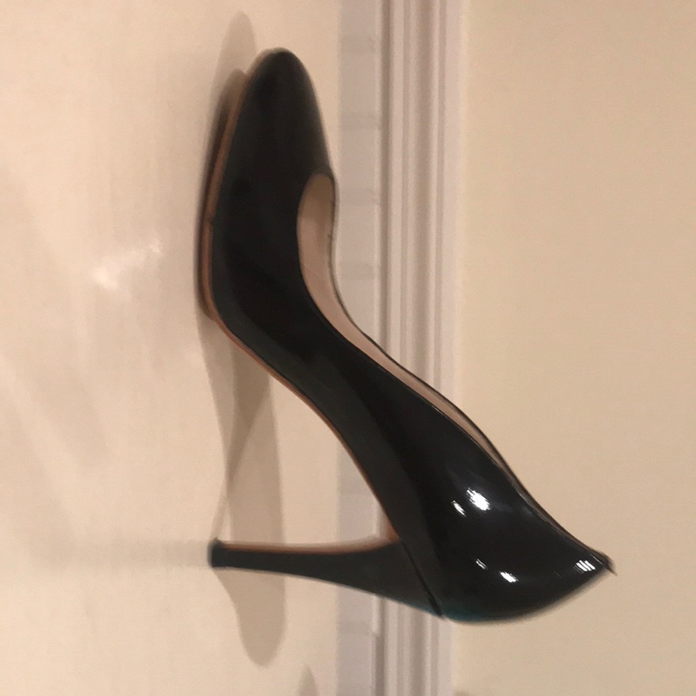 ELIE TAHARI black Patent leather pumps heels